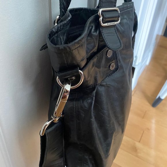 Sac a main Rudsak à bandoulière en cuir noir. - Picture 7 of 11
